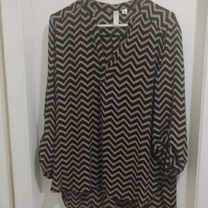 Chevron Patterned Black and Tan Women's Top